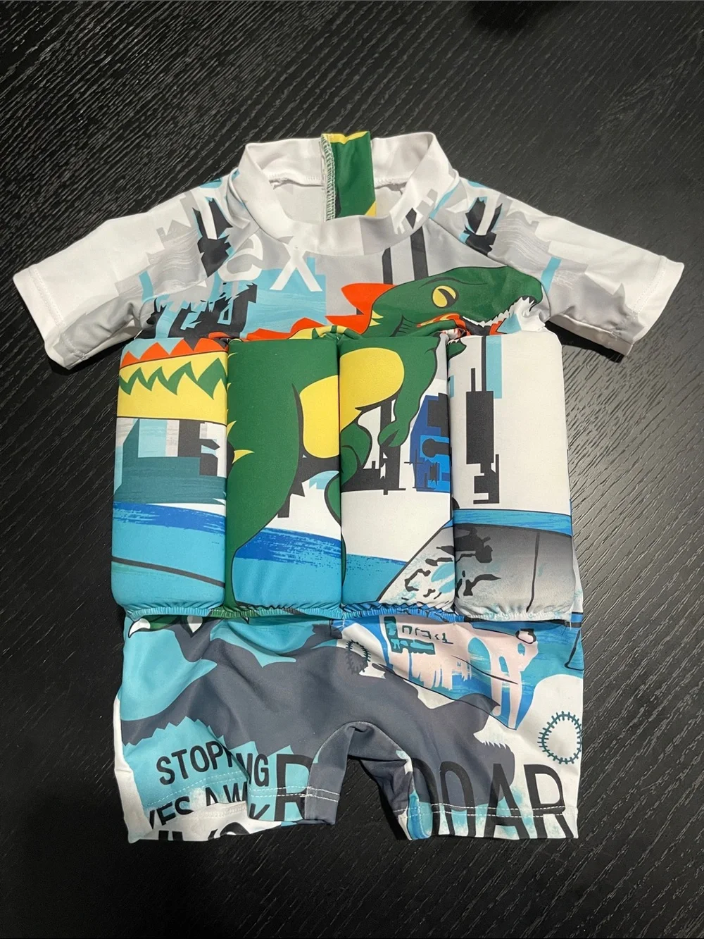 Kids Green Dino Padded Swim Rashguard Set